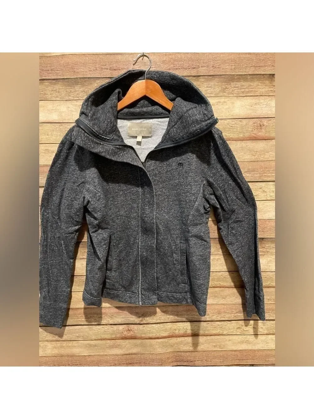 Banana Republic Women’s Full Zip Athlesiure Jacket Size: Large